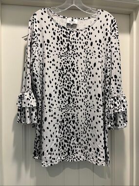Dainty Jewells Printed Ruffle Sleeve Top - Black & White